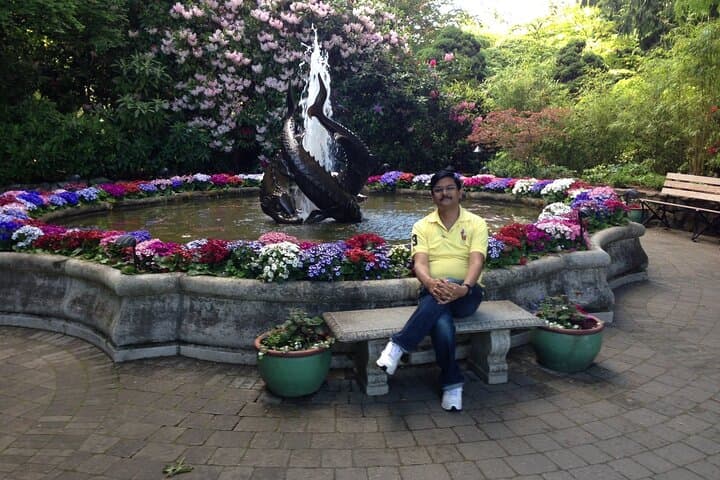 2-Day Vancouver Island Explorer: Victoria, Butchart Gardens, Comox & Nanaimo photo 2