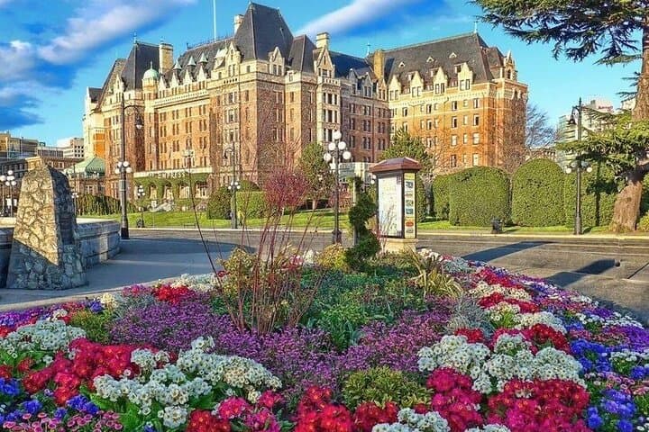2-Day Vancouver Island Explorer: Victoria, Butchart Gardens, Comox & Nanaimo photo 4
