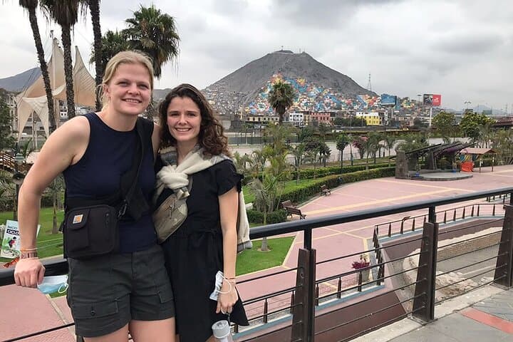 Discover Lima: Miraflores Love Park, Historic Center & San Francisco Catacombs photo 4