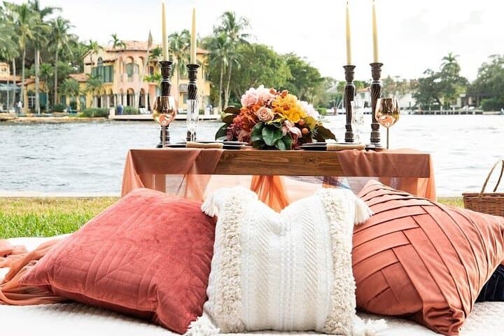 Private Luxury Pop-Up Picnic on Fort Lauderdale Beach — Styled Beach Picnic Service photo 2