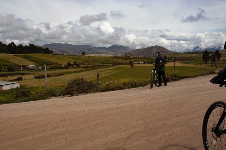 Sacred Valley Mountain Biking: Full-Day Ride from Cusco to Ollantaytambo photo 3