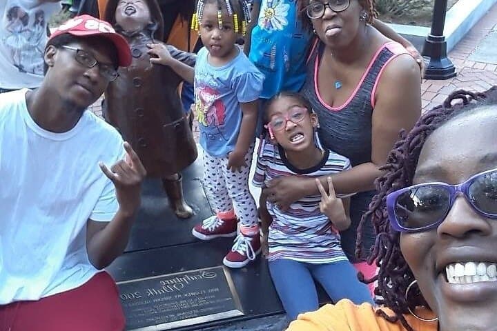 Become King of Montgomery: Wacky Walks Scavenger Hunt and City Game photo 2