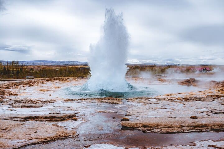 Private Golden Circle Day Tour from Reykjavik — Kerið, Geysir, Gullfoss & Thingvellir photo 5