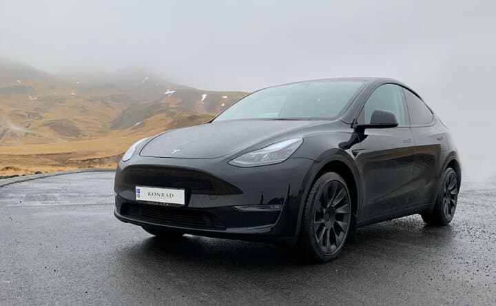 Private Golden Circle Day Tour from Reykjavik — Kerið, Geysir, Gullfoss & Thingvellir photo 2