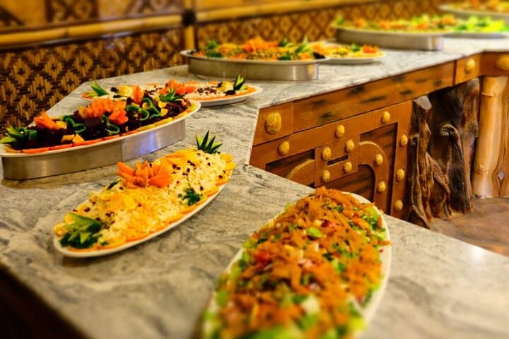 Dubai Red Dunes Safari & BBQ: Full-Day Dune Bashing, Sandboarding & Sunset photo 3