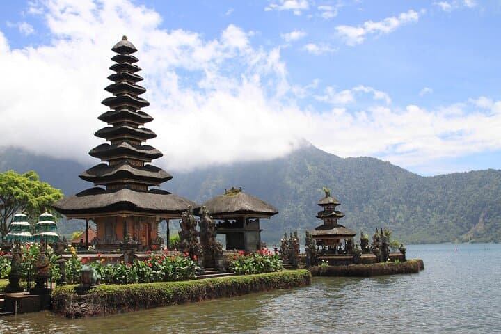 North Bali 3-Day Cultural & Nature Tour — Lovina, Ubud, Bedugul