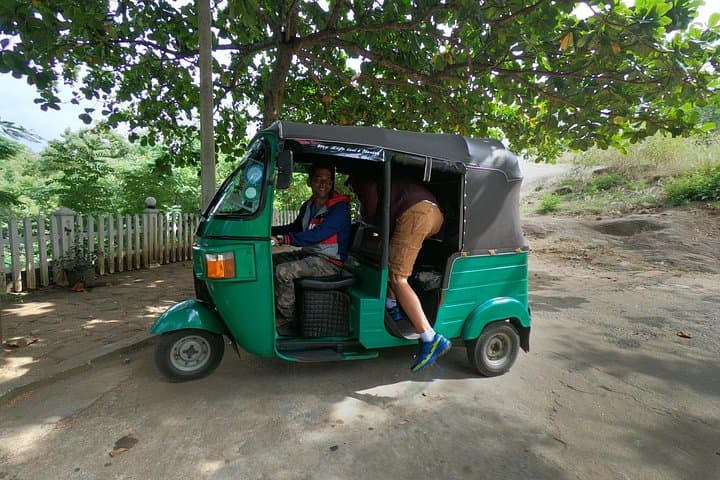 Hike the Knuckles: Day Tour from Kandy to Villages, Tea, Falls & Lake photo 3