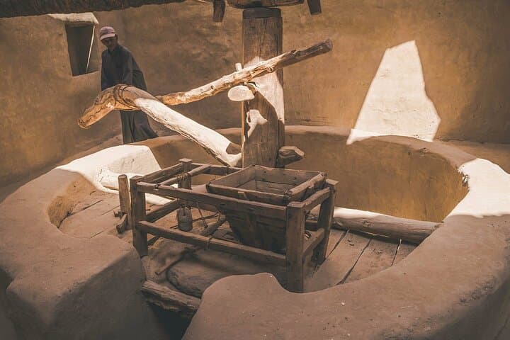 4-Day Bahariya & Dakhla Oasis Desert Adventure from Cairo photo 6