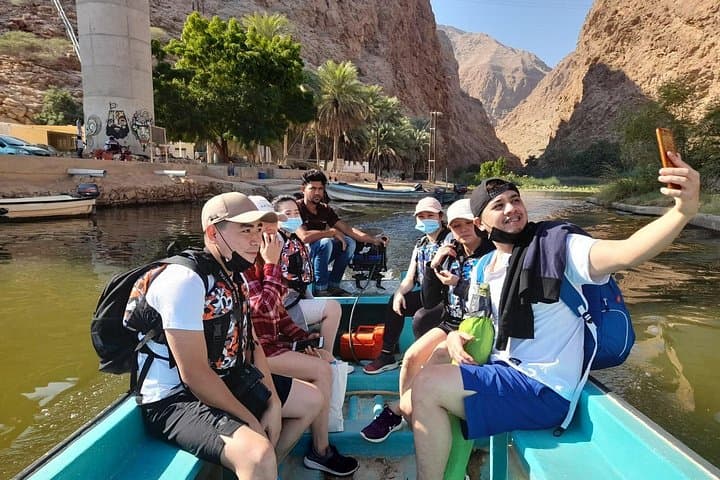 Private Full-Day Wadi Shab & Bimmah Sinkhole Tour from Muscat photo 3