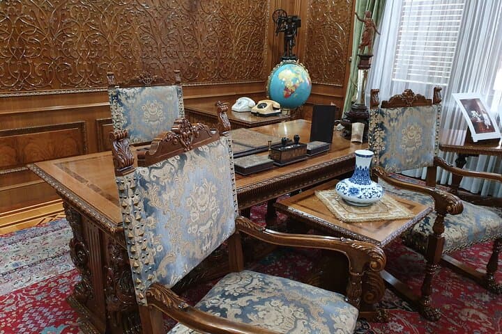 Private Bucharest Tour: Ceausescu Residence, National Village Museum & Dracula's Grave photo 4