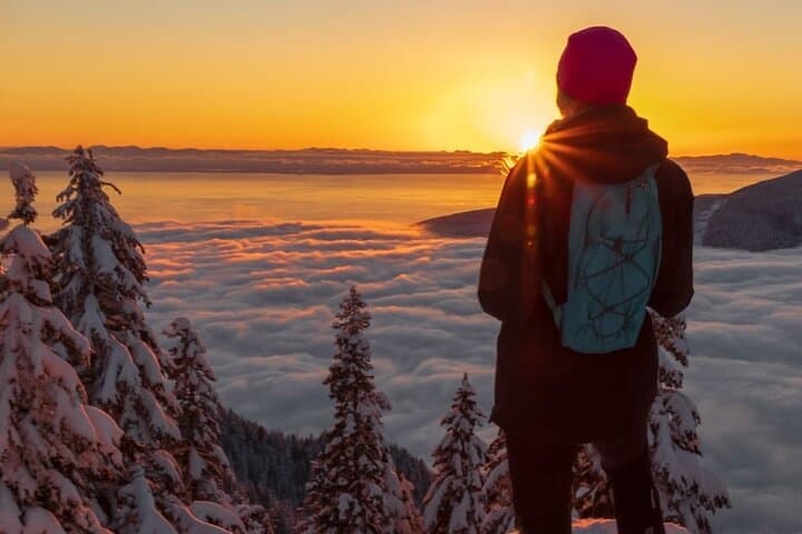 South Lake Tahoe Snowshoe Rentals: Rent Tubbs Snowshoes on Highway 50 photo 5