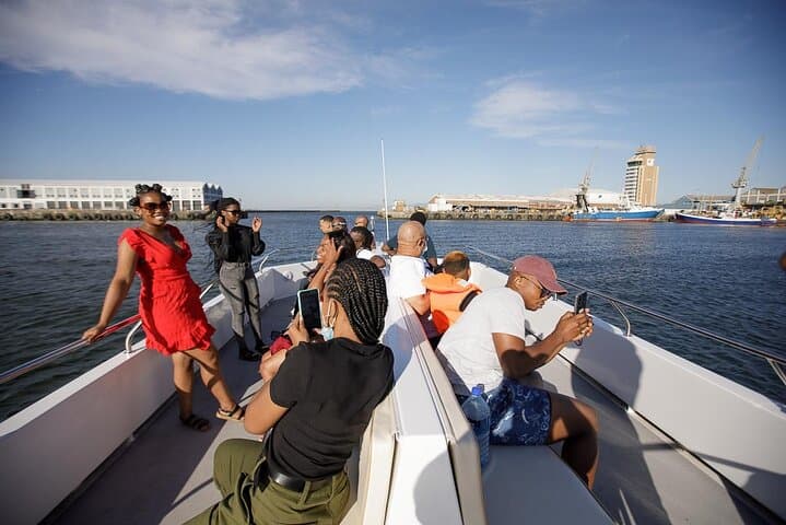 Sunset Boat Cruise Cape Town — V&A Waterfront Evening Sail with Bubbles and Table Mountain Views photo 5