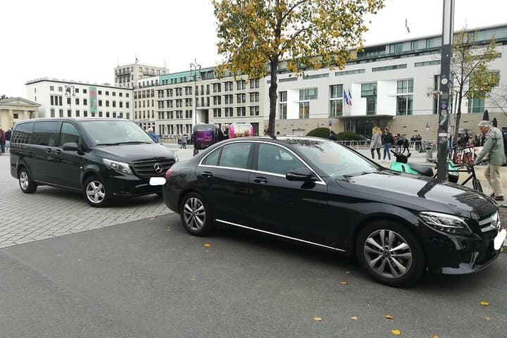 Berlin in Two Hours: Private Minivan Highlights Tour photo 3