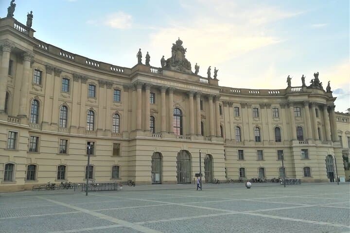 Berlin in Two Hours: Private Minivan Highlights Tour photo 4