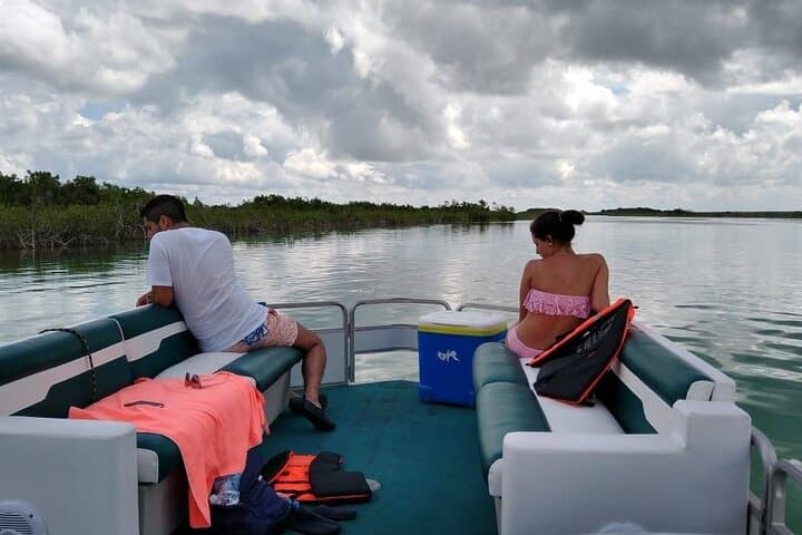 Full-Day Bacalar Lagoon & Cenote Boat Tour from Cancun photo 2
