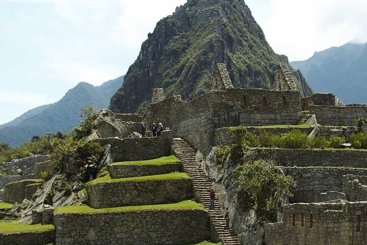 4-Day Inca Jungle Trek to Machu Picchu — Bike, Raft & Hike the Alternate Route photo 2