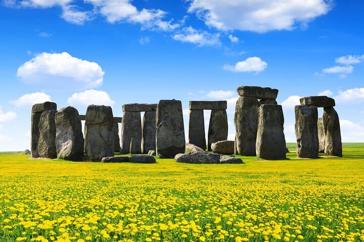 Windsor Castle, Stonehenge & Oxford Day Trip from London — Historic Highlights in One Day photo 6