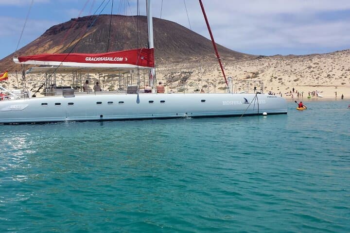 Catamaran Day Trip to La Graciosa: Snorkel, Champagne & Lunch from Órzola photo 6