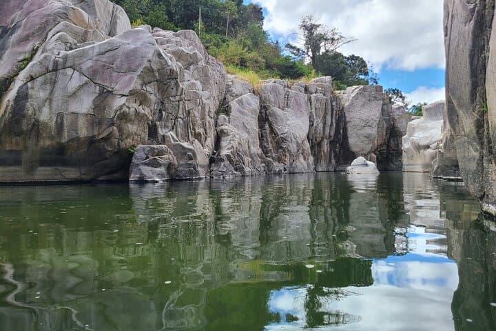White Canyon Ancestral Route: Private Cultural Canyon Walk & Swim in Utuado photo 4