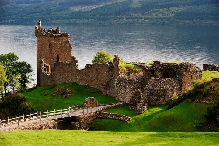Loch Ness & Urquhart Castle Day Tour from Edinburgh — Inverness Highlands Highlights