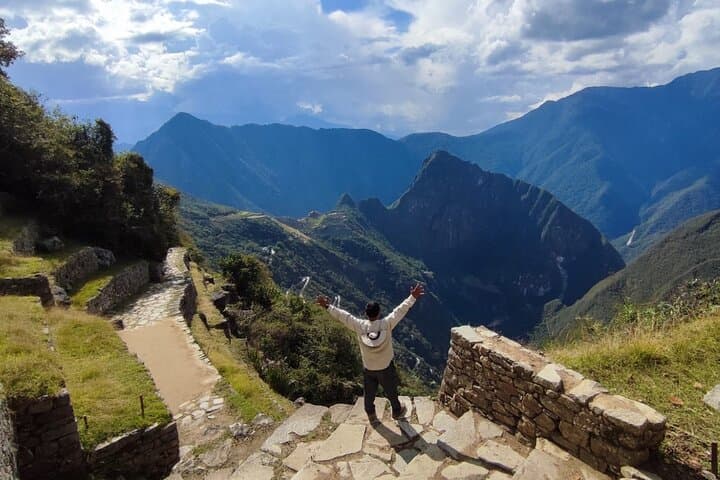 Short Inca Trail 2-Day Private Trek: Cusco to Machu Picchu via Km 104