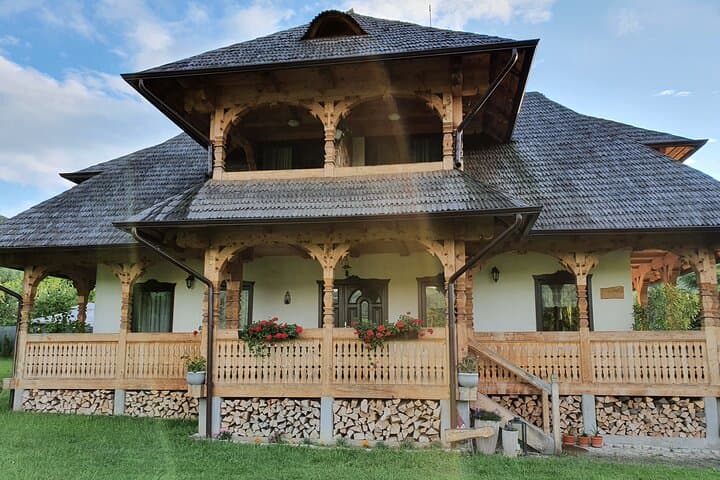 8-Day Private Romania Tour: Transylvania, Maramures & Bucovina Painted Monasteries photo 2