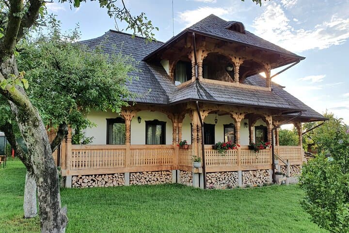 8-Day Private Romania Tour: Transylvania, Maramures & Bucovina Painted Monasteries photo 4