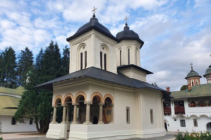 8-Day Private Romania Tour: Transylvania, Maramures & Bucovina Painted Monasteries photo 6