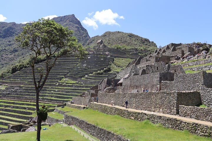 Andean Adventure: 2-Day Sacred Valley & Machu Picchu Tour photo 3