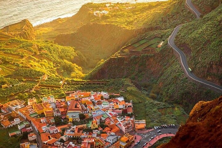 Full-Day La Gomera Guided Tour from Tenerife: Garajonay, Roque de Agando & Agulo photo 5