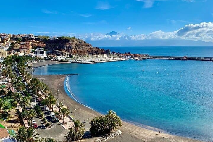 Full-Day La Gomera Guided Tour from Tenerife: Garajonay, Roque de Agando & Agulo photo 2