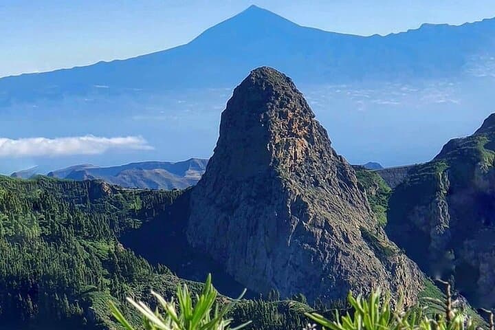 Full-Day La Gomera Guided Tour from Tenerife: Garajonay, Roque de Agando & Agulo