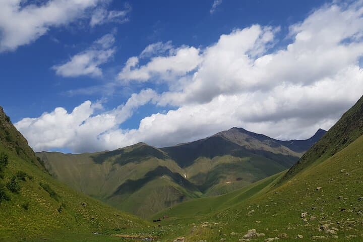 Two-Day Private Kazbegi & Juta Hiking Tour via Mtskheta photo 3