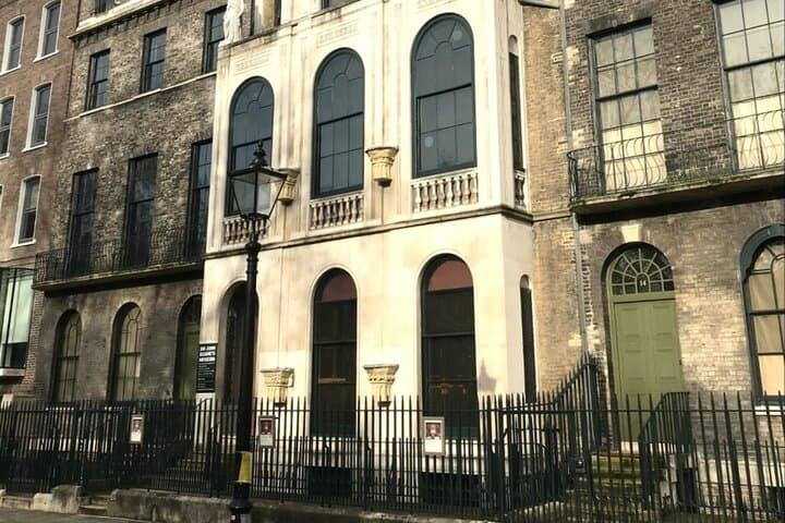 Self-Guided London Pub Tour: Historic Pubs & Audio Walking Guide photo 4