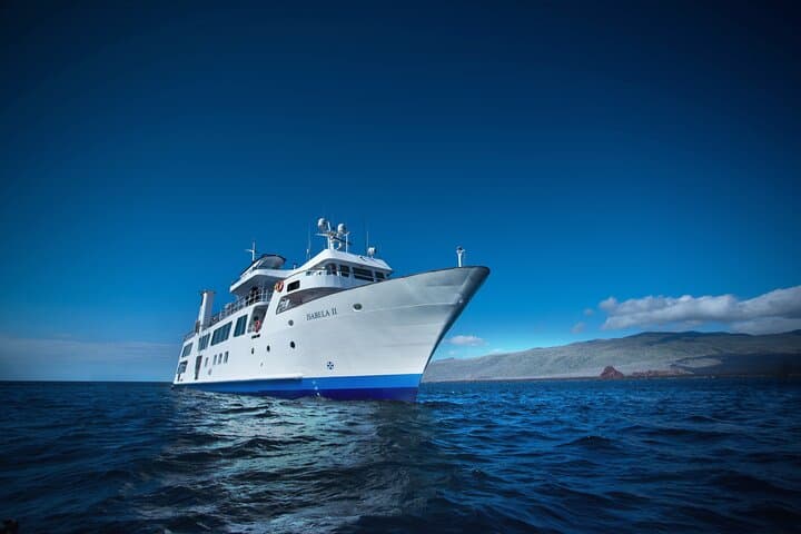 5-Day Isabela II Galápagos Seabird Sanctuary Expedition Aboard Yacht Isabela II photo 2