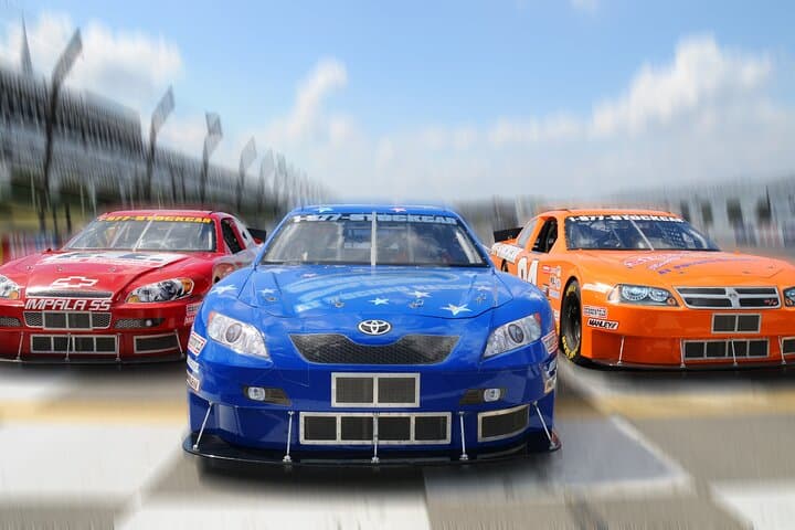 Race the Tricky Triangle: 40-Mile Stock Car Drive at Pocono Raceway photo 4