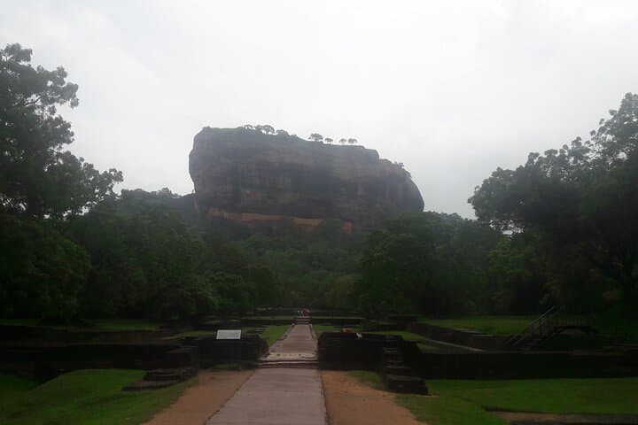 3-Day Cultural Triangle Tour from Colombo: Sigiriya, Dambulla, Polonnaruwa & Kandy photo 2