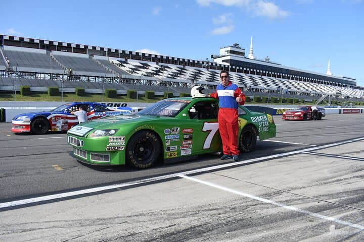 600-horsepower-stock-car-drive-pocono-raceway-experience photo 6