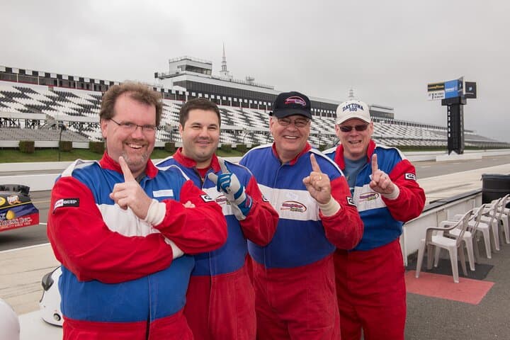 Race the Tricky Triangle: 40-Mile Stock Car Drive at Pocono Raceway photo 5
