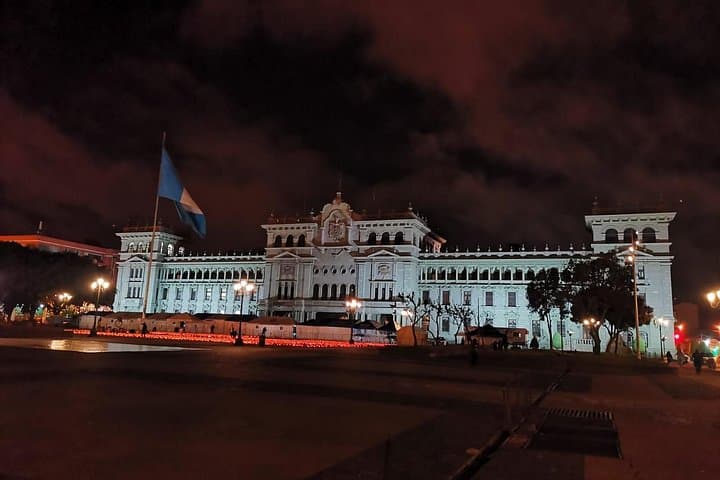 Guatemala City Night Photo Tour: Capture the City’s Architectural Light photo 3