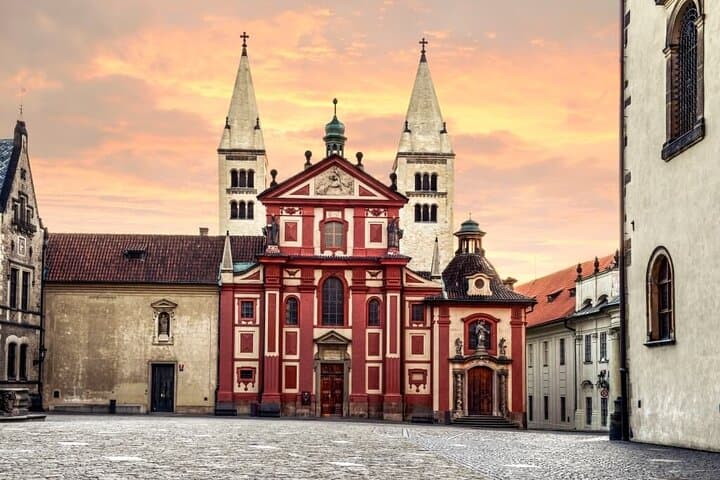 Private Tour Through Prague Castle: St. Vitus Cathedral & Royal Palace Walk photo 3