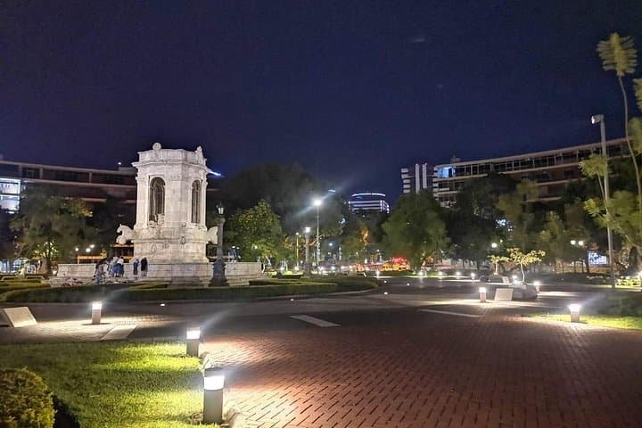 Guatemala City Night Photo Tour: Capture the City’s Architectural Light photo 4