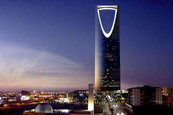 Full-Day Riyadh City Tour — National Museum, Masmak Fort & Kingdom Tower photo 4