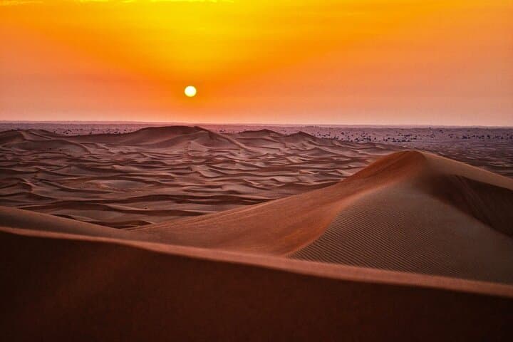 Desert Stargazing from Riyadh: Bedouin Stories, Sandstone Hike & Dinner photo 3