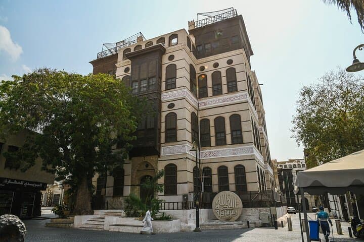 Walking Al-Balad: Half-Day Traditional Jeddah City Tour photo 3
