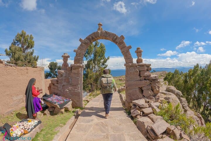Overnight on Taquile: 2-Day Uros Islands Homestay from Puno photo 3
