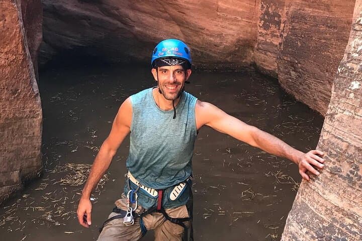 Private Full-Day Canyoneering in Moab — Custom Guided Rappels, Hikes & Slot Canyons photo 5
