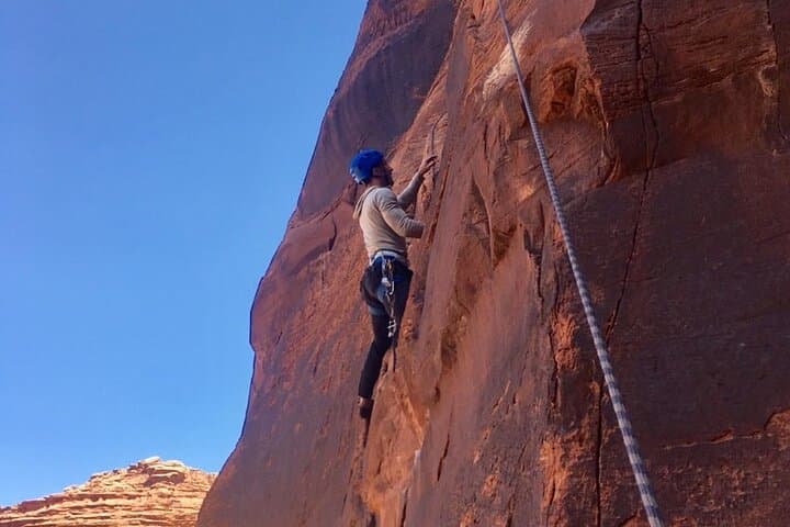 Private Full-Day Canyoneering in Moab — Custom Guided Rappels, Hikes & Slot Canyons photo 3