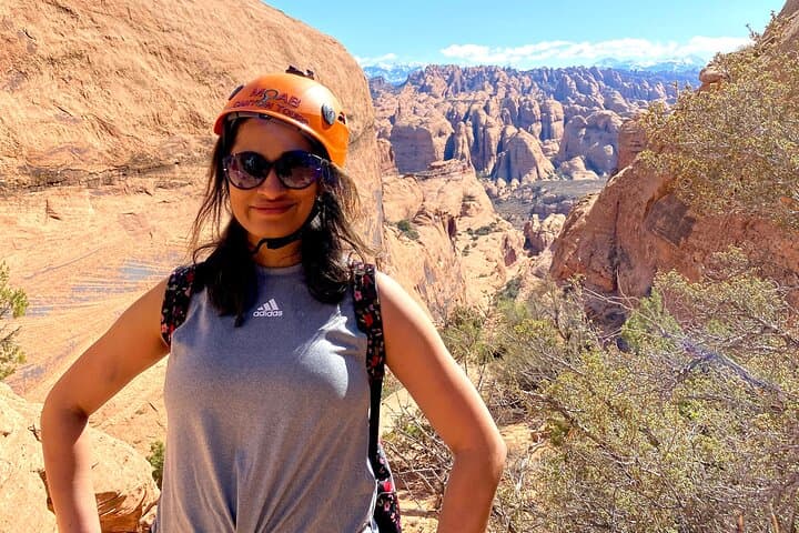 Private Moab Canyoneering Day Tour: 5–7 Hour Rappels, Slots & Slickrock photo 2