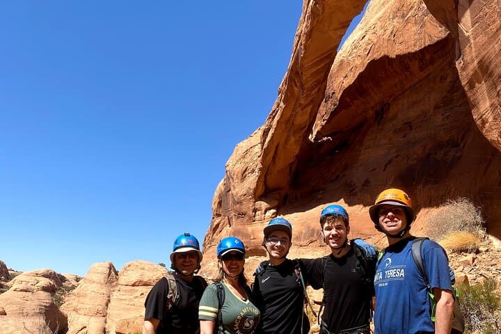 Private Moab Canyoneering Day Tour: 5–7 Hour Rappels, Slots & Slickrock photo 4
